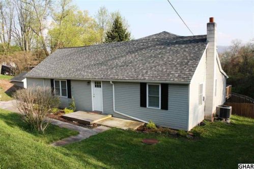 731 Gingrich Ln, Water Gap, PA 17018-9447