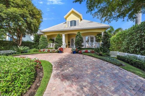623 14th Ave, Naples, FL 34120-2316