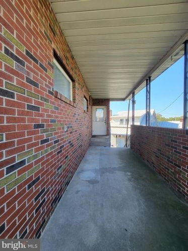 224 Port Clinton Ave, Moselem PA  19526-1533 exterior