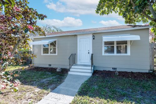 820 Summit Blvd, West Palm Beach, FL 33405-3540