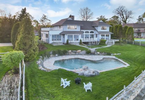 128 Cummings Point Rd, Stamford, CT 06902-7913