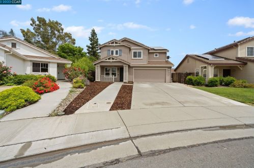932 Anderson Cir, Woodland CA  95776-5100 exterior