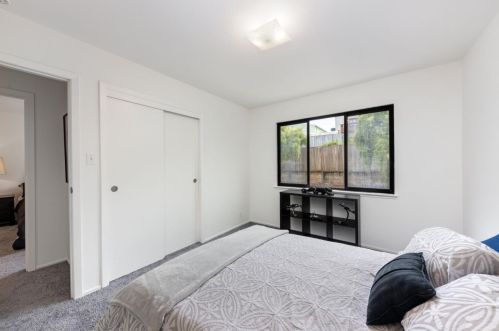 1360 Southgate Ave, Daly City CA  94015-3939 exterior