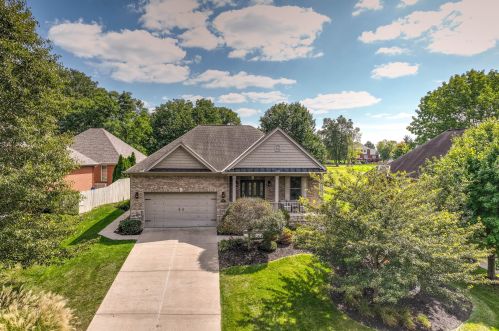 917 Keeneland Green Dr, Hamilton KY  41091-8025 exterior