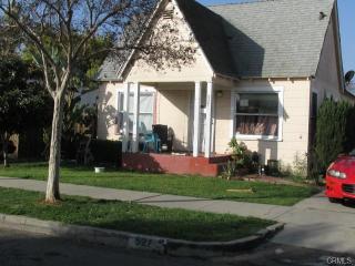 527 Clementine St, Anaheim, CA 92805-2613