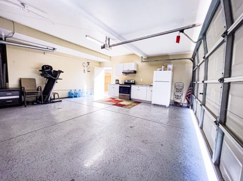 13570 Quartz Way, Lathrop CA  95330-9196 exterior