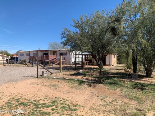 7128 Sandario Rd, Tucson, AZ 85743-9436