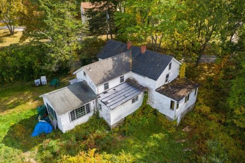 86 Berry Corner Rd, Charlton, MA 01507-5246