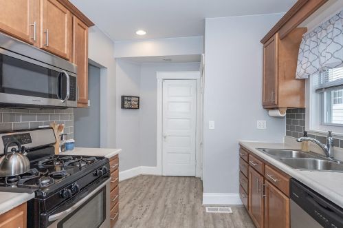 2322 Glenside Ave, Cincinnati OH 45212-1249 exterior