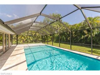 4459 Flamingo Dr, Naples FL  exterior