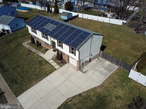 4 Nashua Dr, Erial NJ  08081-3040 exterior