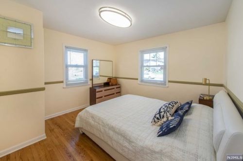 146 Sadler Rd, Bloomfield NJ  07003-5321 exterior