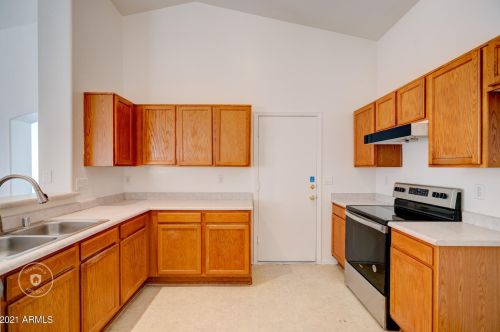 11008 Augusta Ave, Glendale, AZ 85307-1603