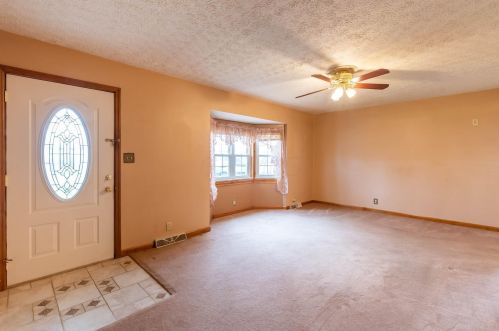 296 State Route 142, West Jefferson, OH 43162-9503