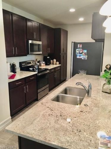 7923 Bristol Cir, Naples FL  34120 exterior