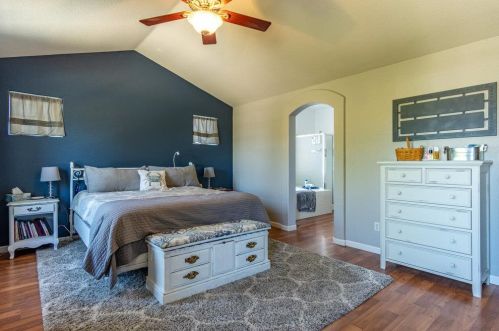 1940 Morning Glory Dr, Hollister CA  95023-7622 exterior