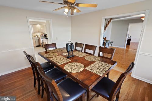 56 Sherwood Cir, West Enola PA  17025-1840 exterior