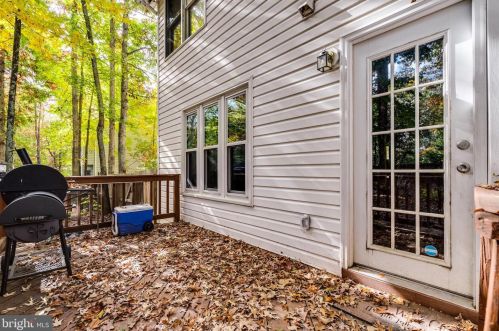 6404 Forest Grove Dr, Fredericksburg VA  22407-6344 exterior