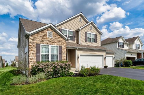 2359 Trophy Dr, Marysville, OH 43040-7091