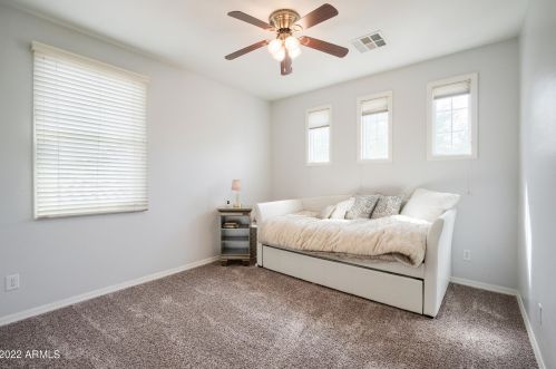 2204 Bowker St, Phoenix AZ  85040-3424 exterior