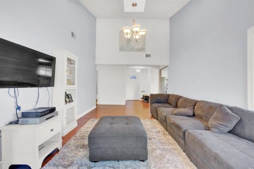 106 Longview Dr, Vacaville, CA 95687-6307