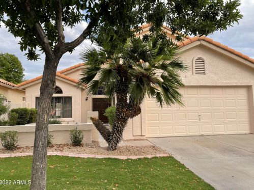 10913 Poinsettia Dr, Avondale AZ  85392-3720 exterior