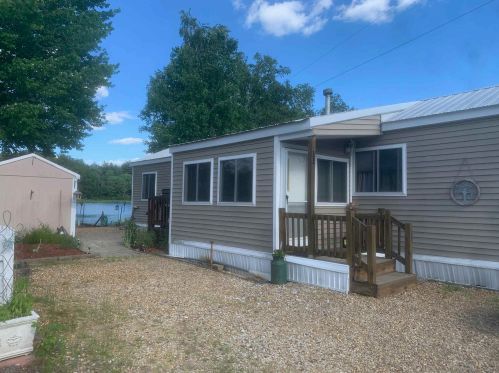 11 Esther Ln, Northwood, NH 03261-3808
