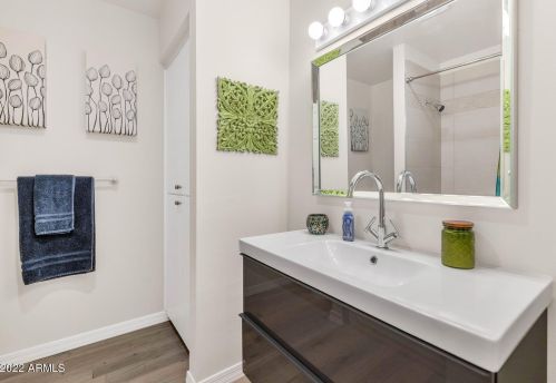 2827 Evans Dr, Phoenix AZ  85032-5030 exterior