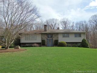 25 Danube Dr, Bridgeport, CT 06611-1471