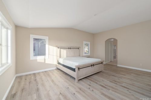 33260 Embassy Ave, Temecula CA  92592-1362 exterior