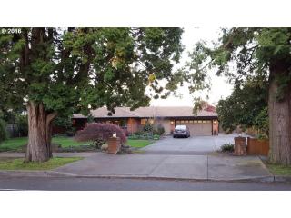 2264 Palmblad Rd, Damascus, OR 97080
