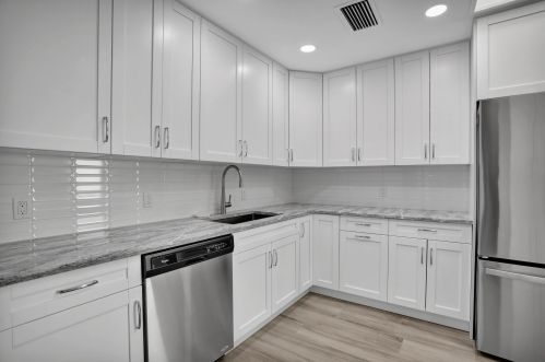 23271 Water Cir, Boca Raton FL  33486-8536 exterior