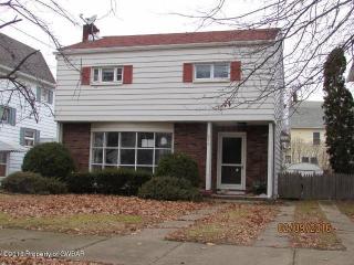 670 Warren Ave, Wilkes Barre, PA 18704-5322