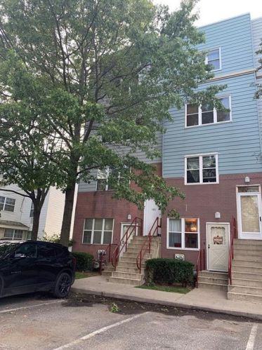 103 Admiral Ln, Bronx, NY 10473-2445