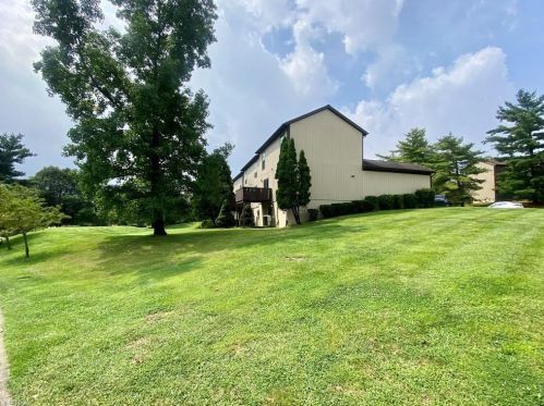 1100 Slope Bay, Zanesville OH  43701-1568 exterior