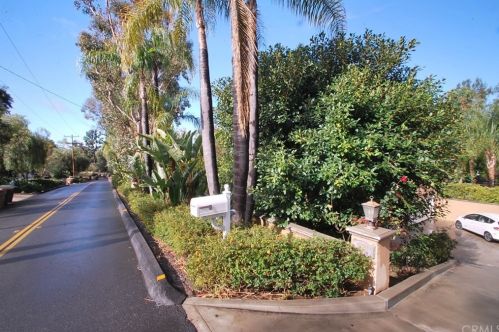 19381 Mesa Dr, Orange CA 92861-2313 exterior