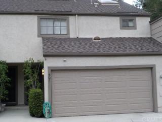 507 Shade Tree Ln, Fullerton, CA 92831-1879