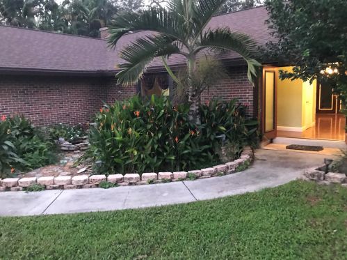 1404 Platts Ln, Fort Pierce, FL 34982-6977