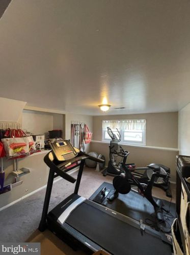 30 Budd Blvd, West Deptford NJ  08096-3332 exterior