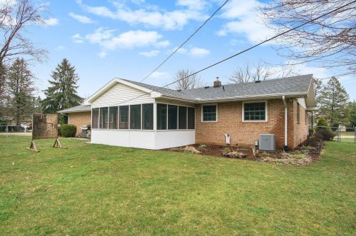 51823 Cheryl Dr, Granger IN exterior