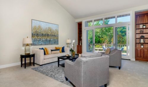 13 Alverno Ct, Redwood City CA  94061-1825 exterior