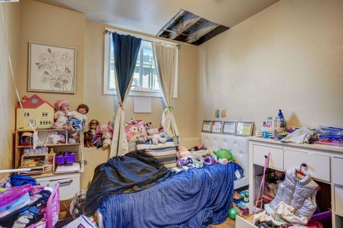 1725 96 Ave, Oakland CA  94603-1909 exterior