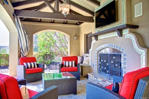 11 Leatherwood Ct, Trabuco Canyon, CA 92679-5230