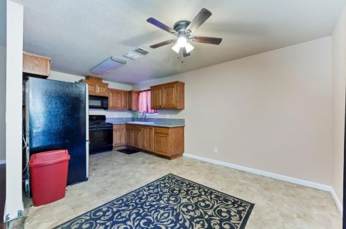 213 Quadra Ave, Rio Linda CA  95673-3338 exterior