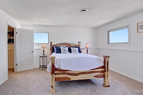 1045 Jaroso Dr, Pueblo CO 81007 exterior