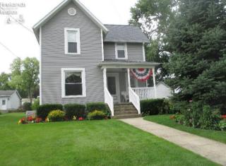 319 Gardner St, Bellevue, OH 44811-1813