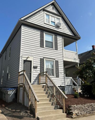 1924 Warren Ave, Milwaukee, WI 53202-1640