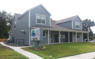 904 Sunset Ave, Manhattan KS  66502-3656 exterior
