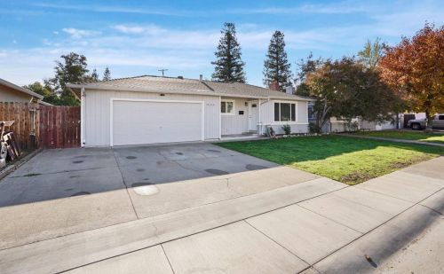 10364 Newton Way, Rancho Cordova CA  95670-2052 exterior