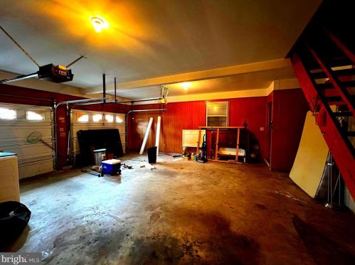 414 6th St, Laurel DE  19956-1364 exterior